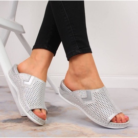 S.Barski Női bőr papucs ezüst éken S. Barski 2