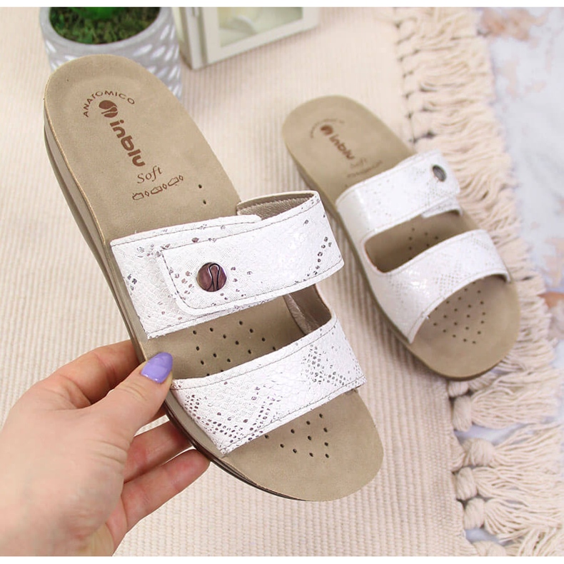 Fehér Inblu tépőzáras női papucs 1