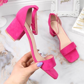 Rózsaszín Vinceza női szandál a poszton 1 Rózsaszín Vinceza női szandál a poszton 1