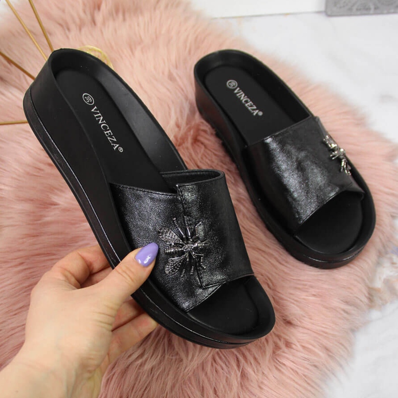 Női fekete ékpapucs masnival Vinceza 1