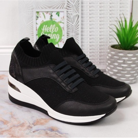 Női fekete ékcipő, fekete Artiker cipő 2