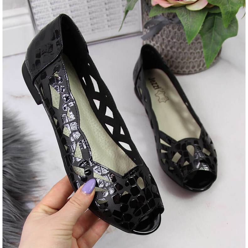 Női fekete áttört balerina Jezzi cipő 1