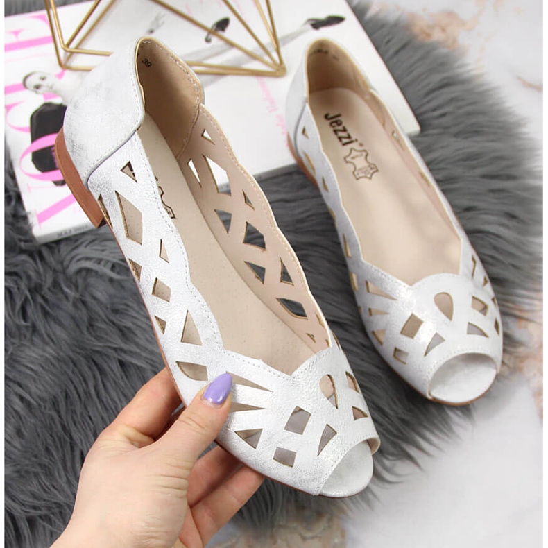 Női ezüst áttört balerinacipő Jezzi 1