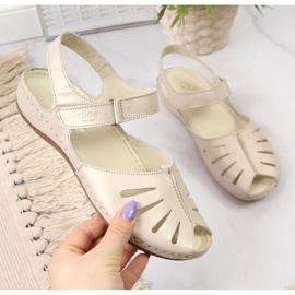 Női bőr szandál arany éken Helios 4009 aranysárga 1