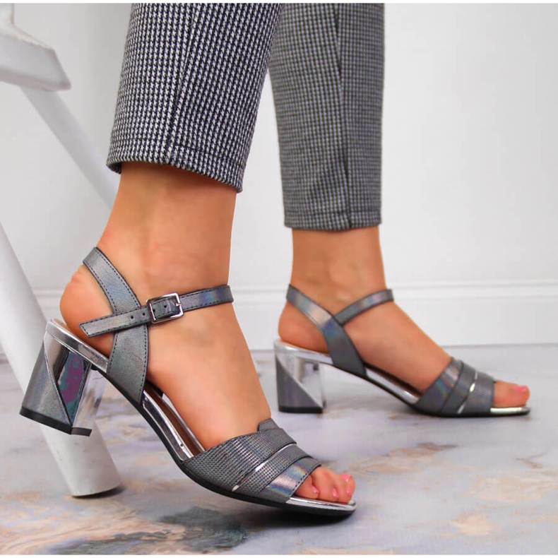 Női szandál grafitos Sergio Leone poszton sokszínű 2