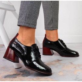 Bőr női cipő fekete Filippo blokkon 2