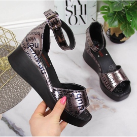 Női bőr szandál fémes Artiker ékkel ezüst szürke 1