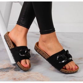 Fekete Jezzi női papucs lánccal 1