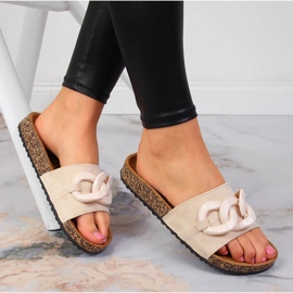 Női bézs Jezzi papucs lánccal 1