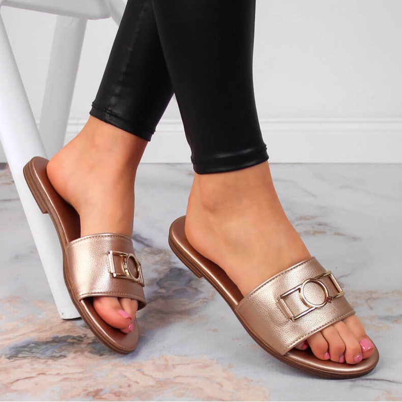 Női papucs arany Jezzi díszítéssel aranysárga 1