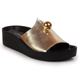 Női bőr papucs arany díszítéssel T.Sokolski aranysárga 2