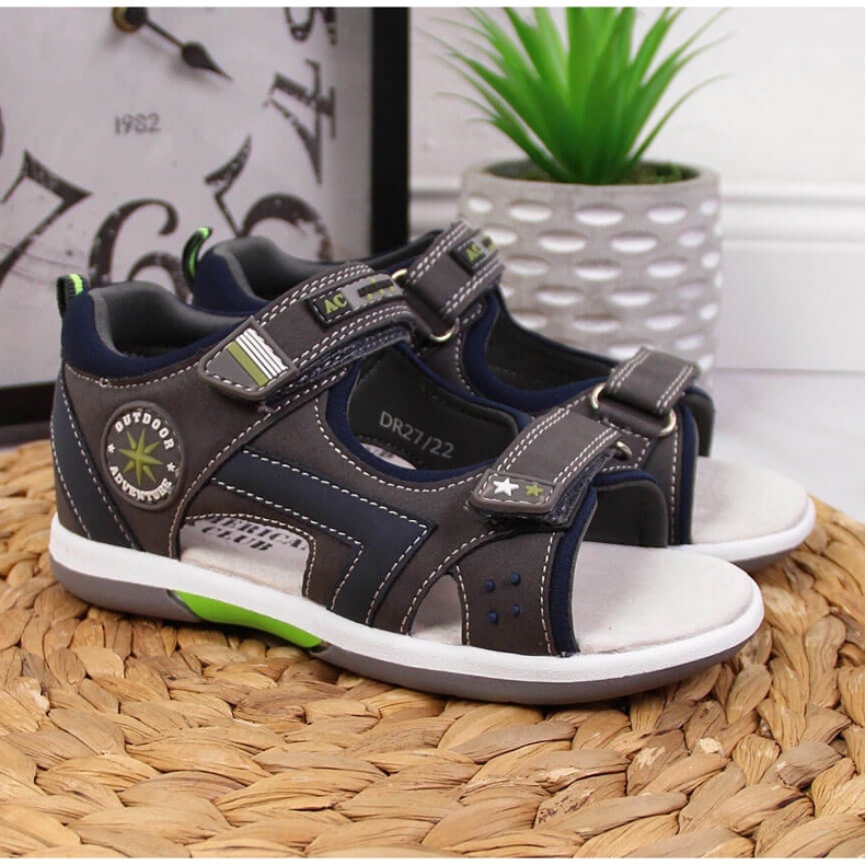 American Club szürke tépőzáras szandál fiúknak 2