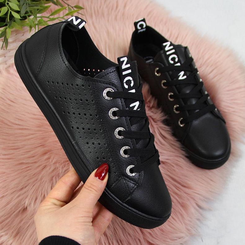 Női tornacipő eko bőr fekete Filippo-val 1