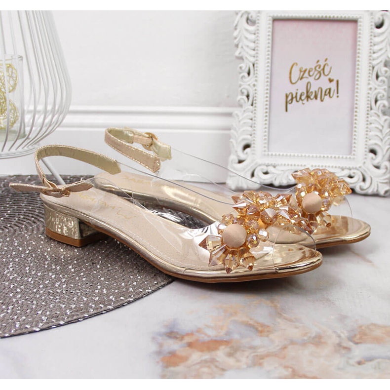 Átlátszó női szandál arany Sabatina kövekkel aranysárga 2