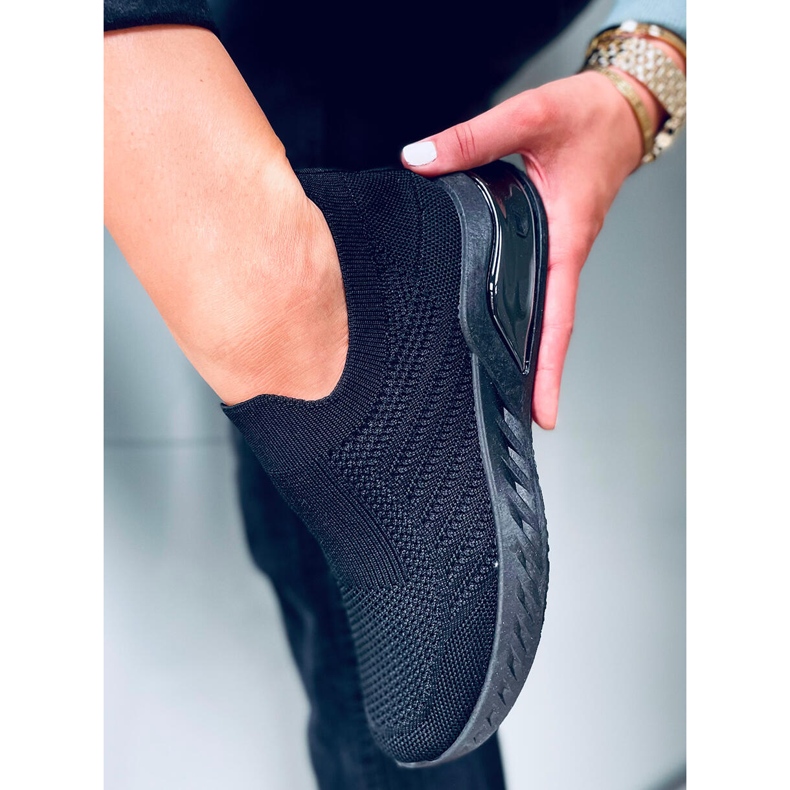 Agua fekete zokni sportcipő 1