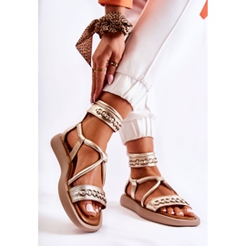 Bőr szandál az emelvényen Maciejka 05559-25 Golden aranysárga 2