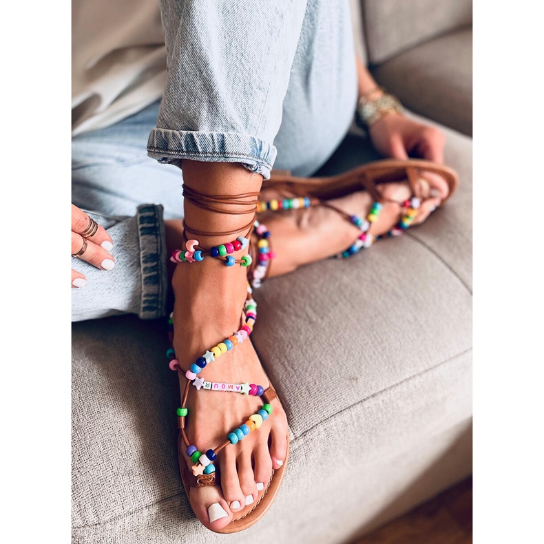 Római nők Megh Camel gyöngyökkel barna 1