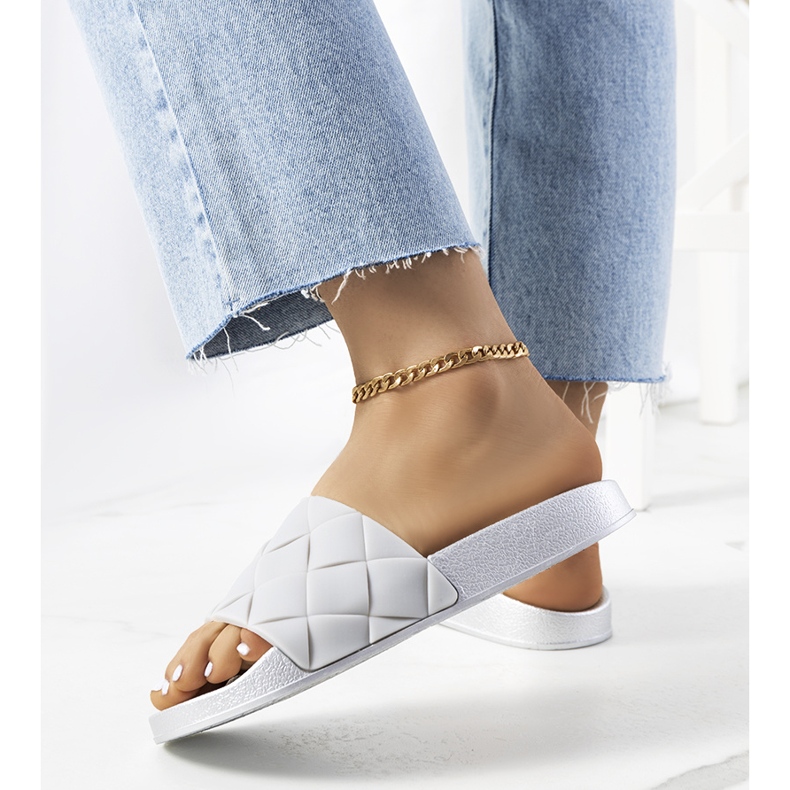 Lind ezüst gumipapucs 1