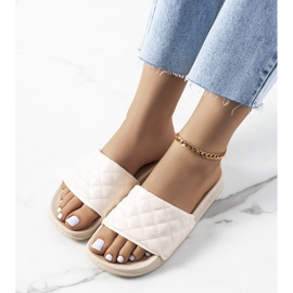 Kate bézs steppelt papucs 1