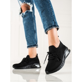 DK Fekete sportcipő 2