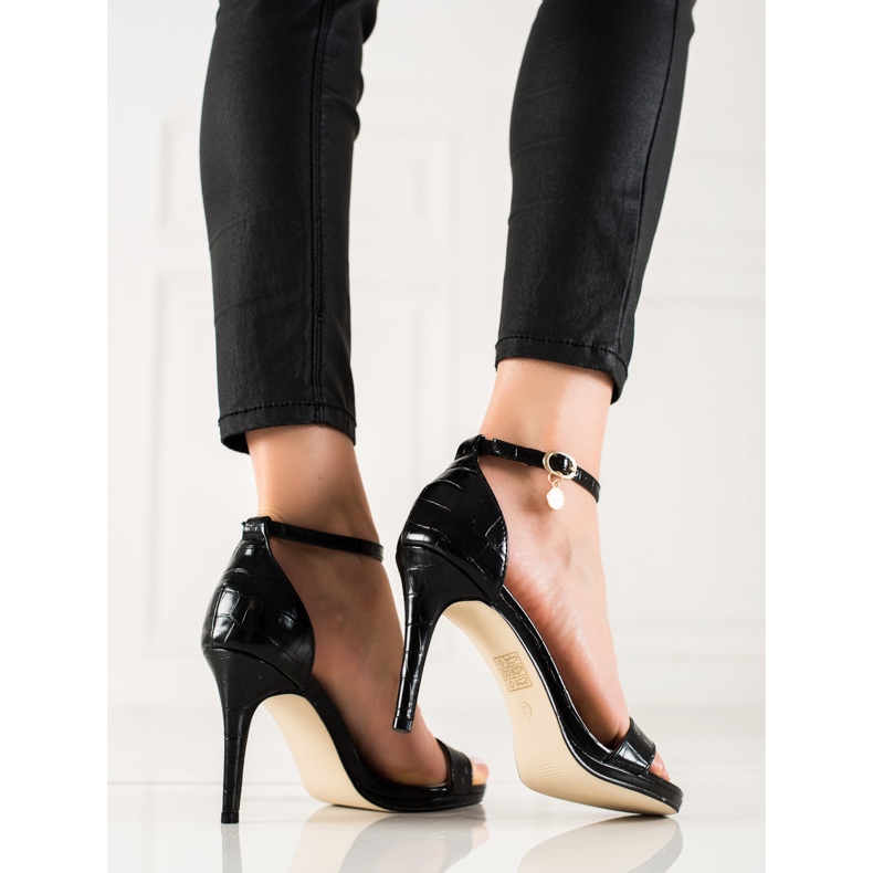 Goodin Elegáns fekete magas sarkú szandál 1