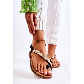 FJ1 Női szandál Díszekkel Az Övön Fekete Alamis 1