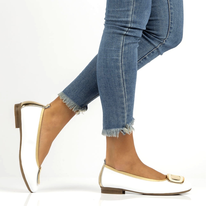 Bőr cipő díszítéssel Filippo DP3661/22 Wh fehér 6