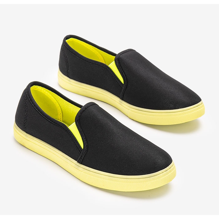 Fekete Kulma tornacipő zöld 1