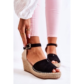 Kényelmes női szandál Wedge Black Dellián fekete 2