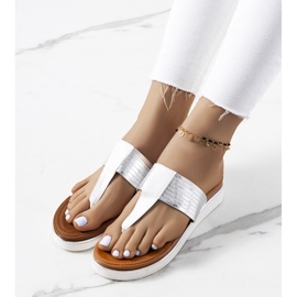 Murilo fehér metál papucs 1 Murilo fehér metál papucs 1