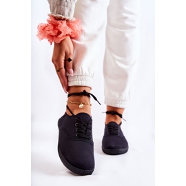 PE1 Női klasszikus tornacipő, megkötve, fekete Dellis 1