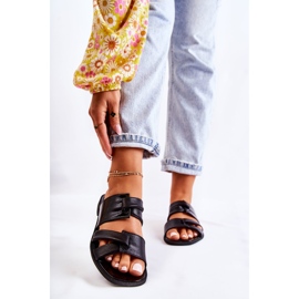 Kényelmes bőr női papucs Maciejka 05549-01 Fekete 2