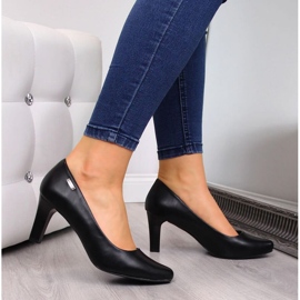 Fekete pumpák a W Sergio Leone poszton 2