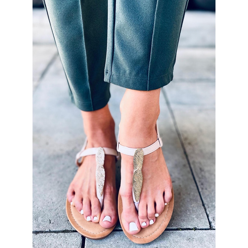 Attina Bézs papucs aranysárga 2