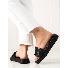 Small Swan Fekete papucs 1 Small Swan Fekete papucs 1