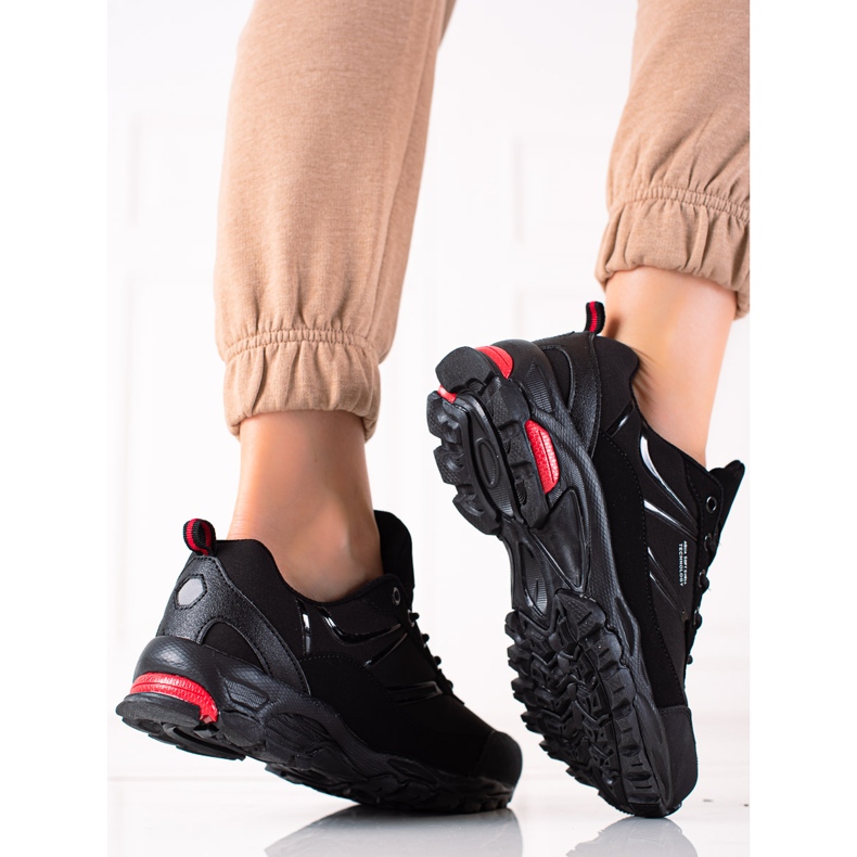 DK Kényelmes trekking cipő fekete 1