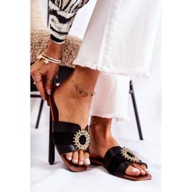 PS1 Kényelmes női papucs fekete Ginera díszítéssel 1