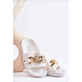 FK1 Gyerek gumipapucs dekoratív lánccal, fehér Suzie 1