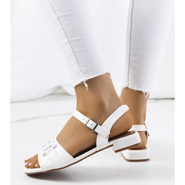 Tanna elegáns fehér szandál 1