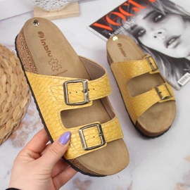 Sárga színű Inblu W ARC15 csatos papucs 1 Sárga színű Inblu W ARC15 csatos papucs 1