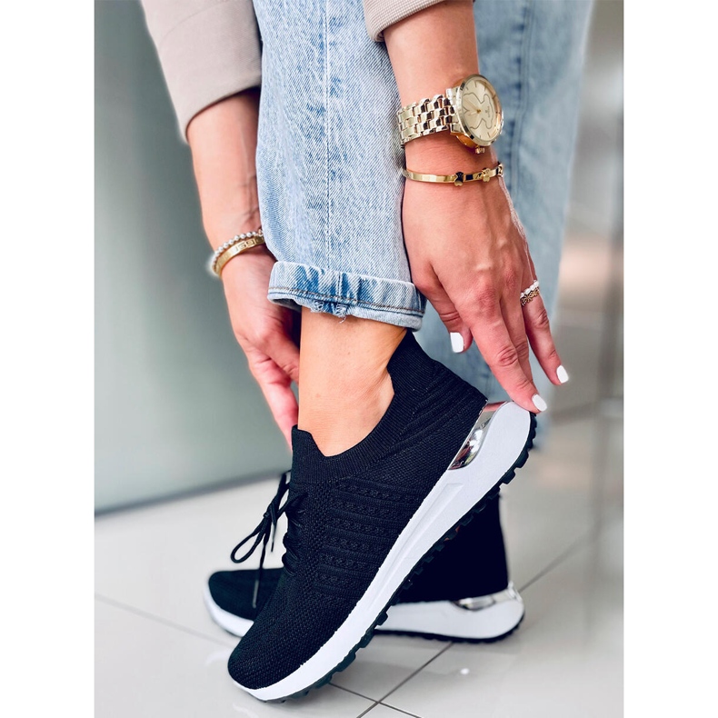 Lars Fekete zoknis tornacipő 1