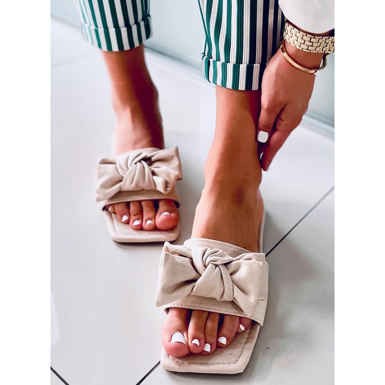 Nisha Beige négyzet alakú talpcsúszdák bézs 1