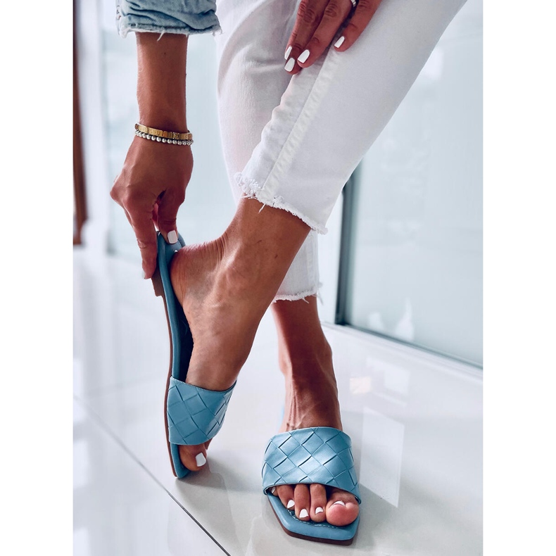 Papucs négyzet alakú talppal Sahar LT.BLUE kék 1