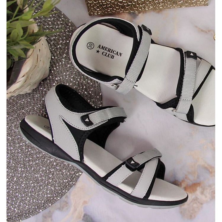 Szürke tépőzáras sportszandál W American Club fekete 2