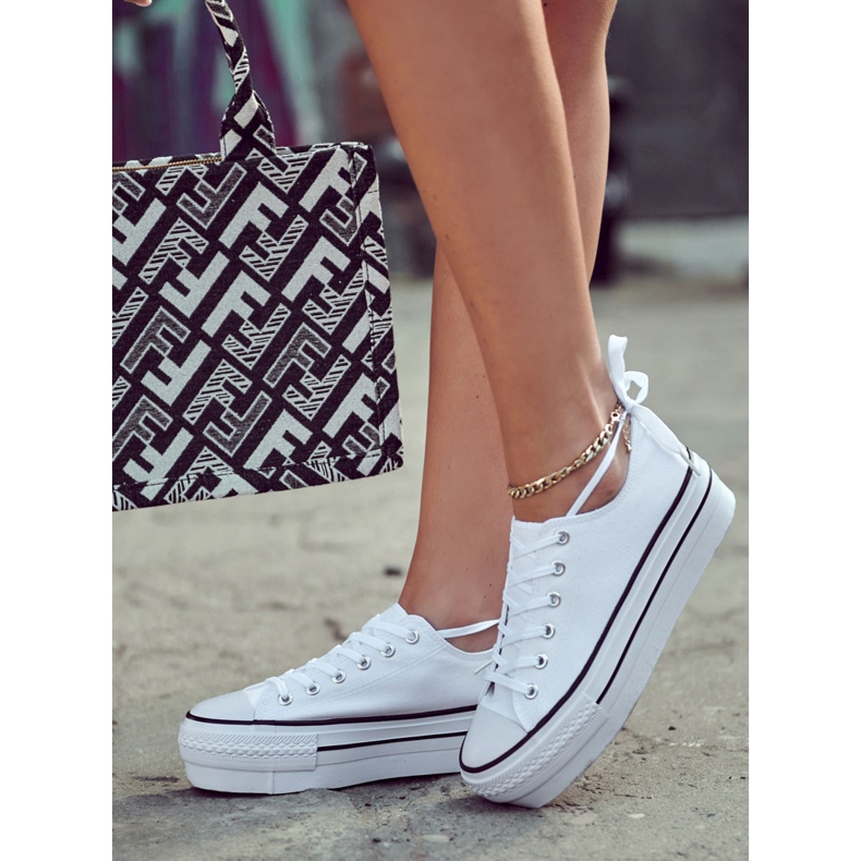 FS3 Női tornacipő masszív platformon fehér Farona színben 1