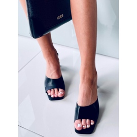 Dionne Fekete magas sarkú szandál 2