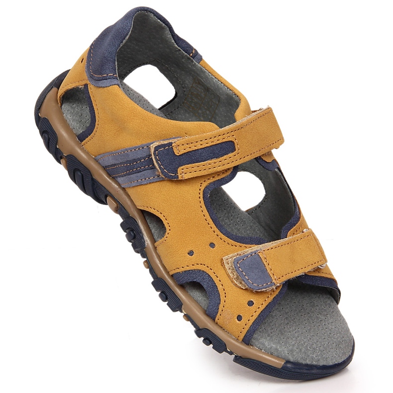 Fiú szandál tépőzáras teve Kornecki 6188 sárga 1