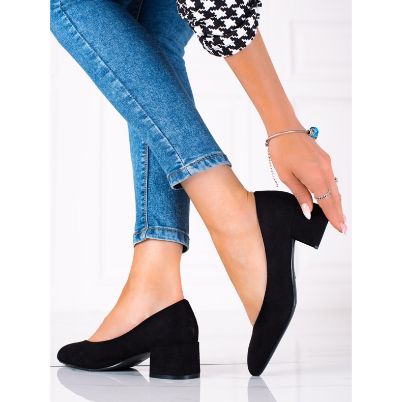 SHELOVET Klasszikus szivattyúk fekete 1