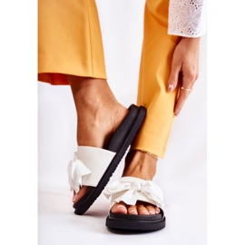 PJ1 Klasszikus női bőr papucs fehér Dessy masnival 2