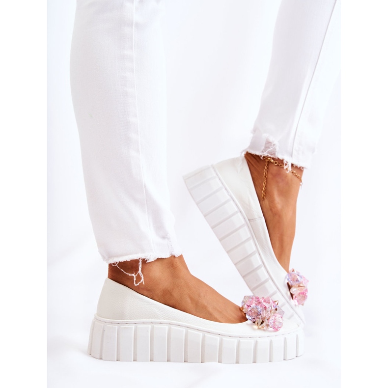 PA2 Bőr Balerinák Egy Platformon Színes Fehér Ladette Dekorációval 2